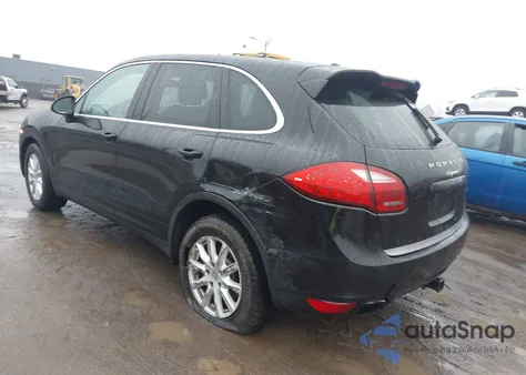 2012 Porsche Cayenne z USA, uszkodzony, nr VIN WP1AA2A24CLA00906